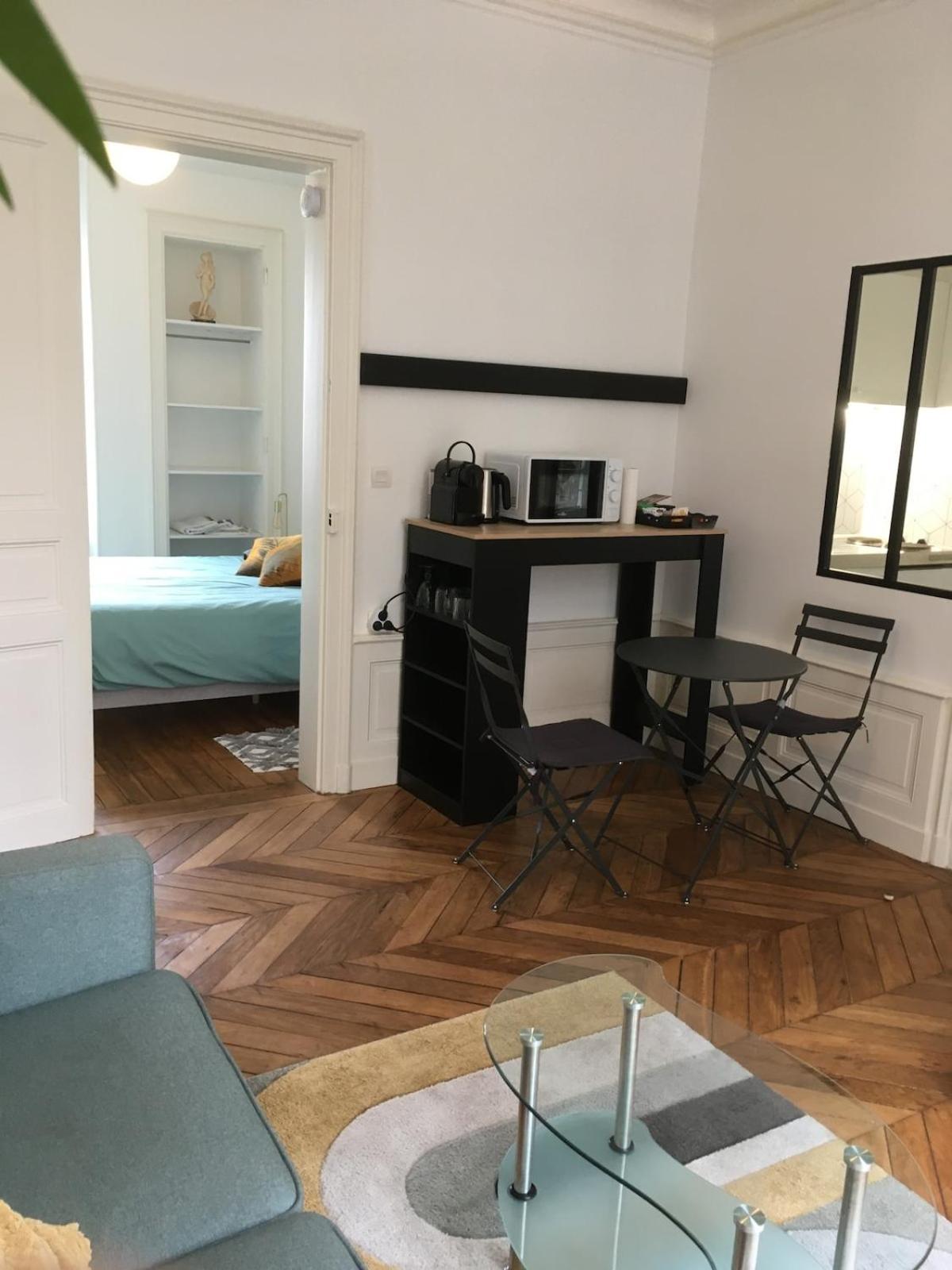 Ancien, Lit 160 Appartement *